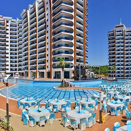 Azura Park Махмутлар
